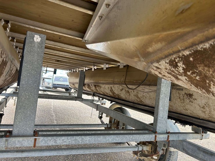 2001-premier-225-sun-station-pontoon-boat-image-15