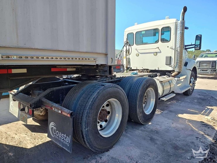 2019-kenworth-t880-image-4