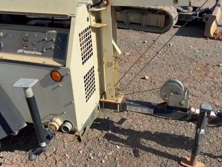 2011-doosan-ls60hz-t4f-image-4