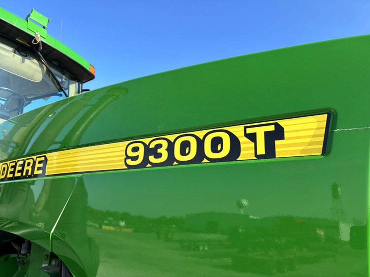2001-john-deere-9300t-image-17