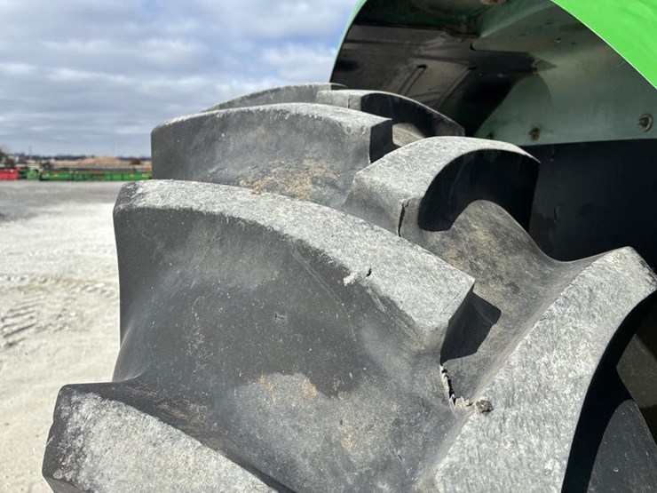 2009-john-deere-6115d-image-45