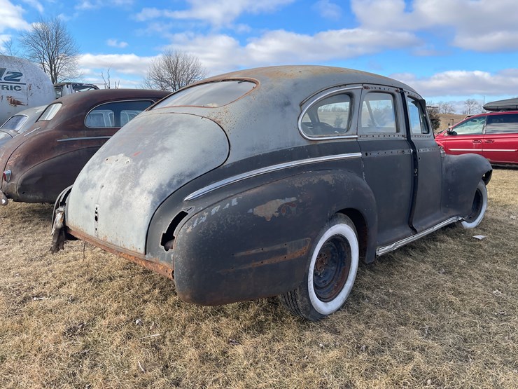 #4201-•-1941-buick-model-41-sedan,-(no-title)-image-5
