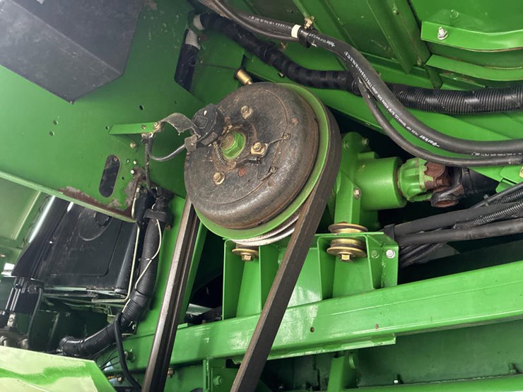 2004-john-deere-9660-sts-image-47