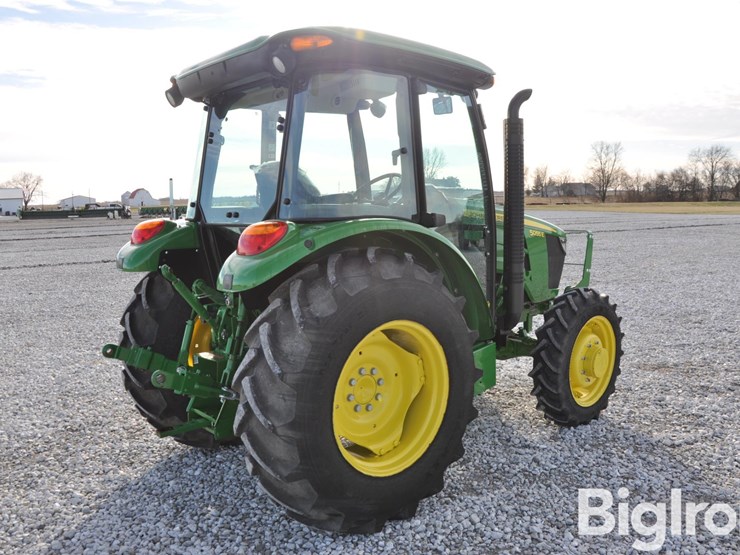 2022-john-deere-5055e-image-5
