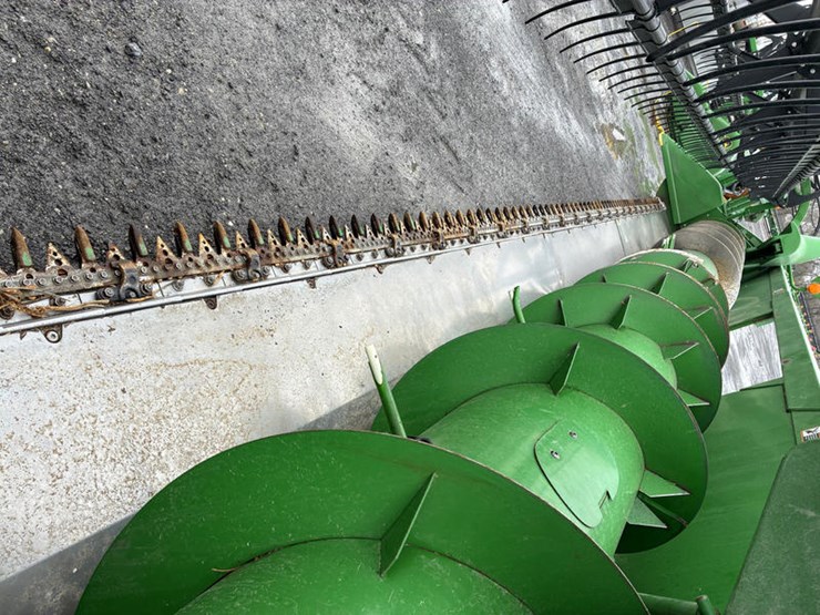 2012-john-deere-625f-image-4