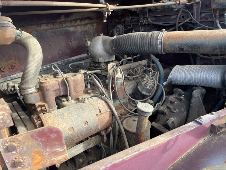 #4205-•-autocar-day-cab-semi-tractor,-(has-title)-image-27