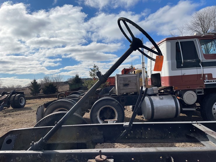 #4210-•-truck-frame-image-8