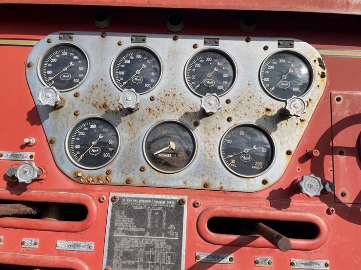 1951-mack-fire-apparatus-image-23