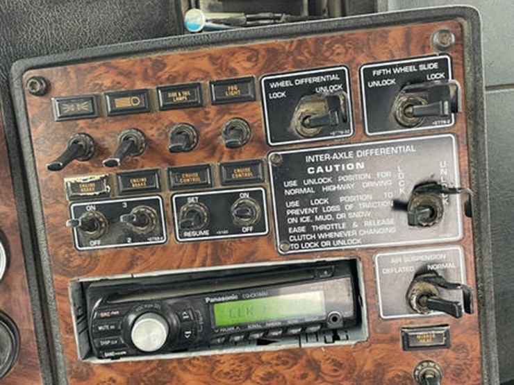 2000-caterpillar-c12-image-40