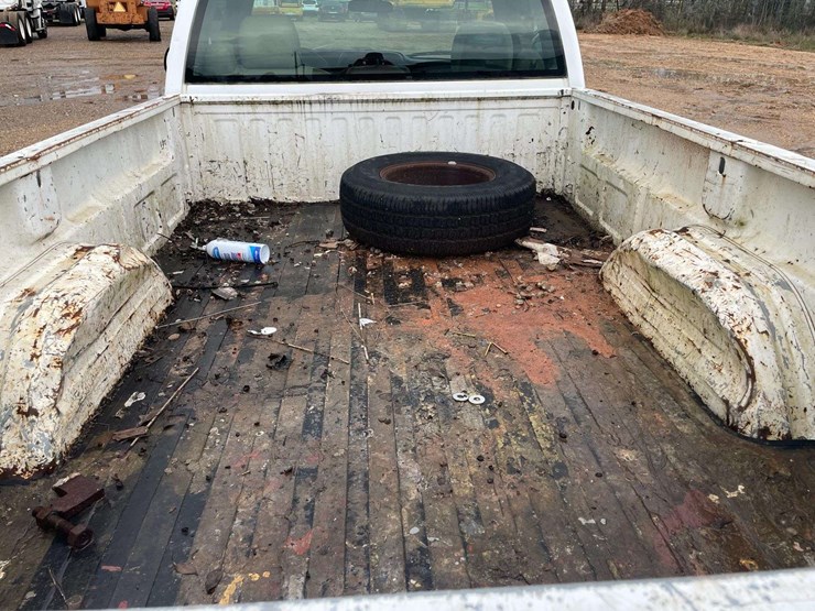 2002-chevrolet-silverado-1500-image-15