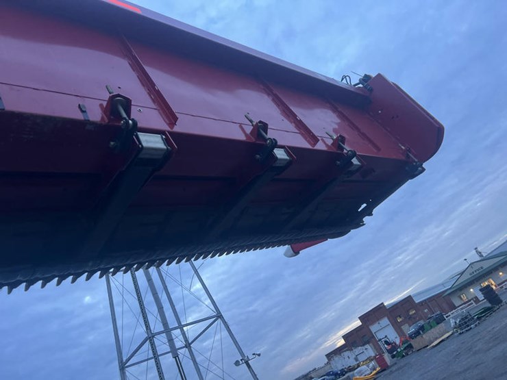 2011-case-ih-3020-image-28