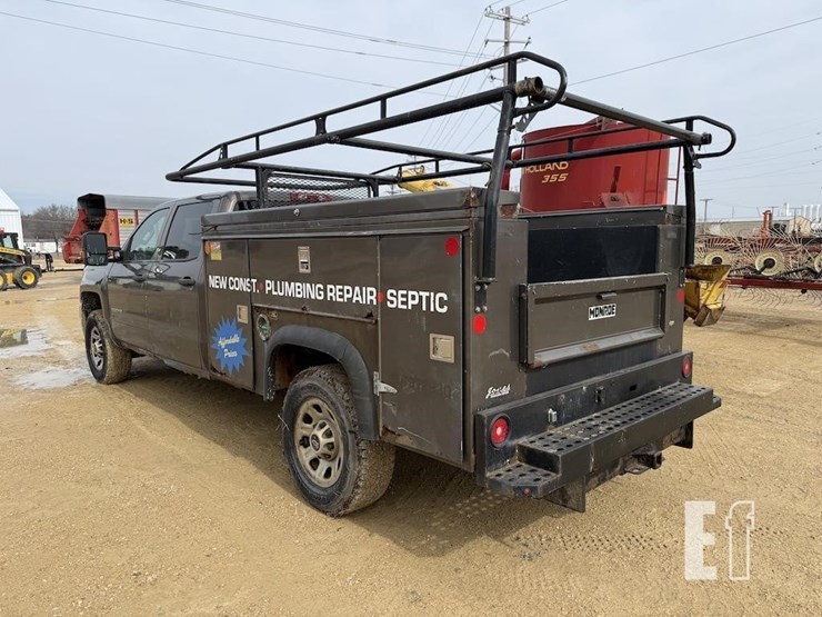 2014-chevrolet-3500hd-image-7