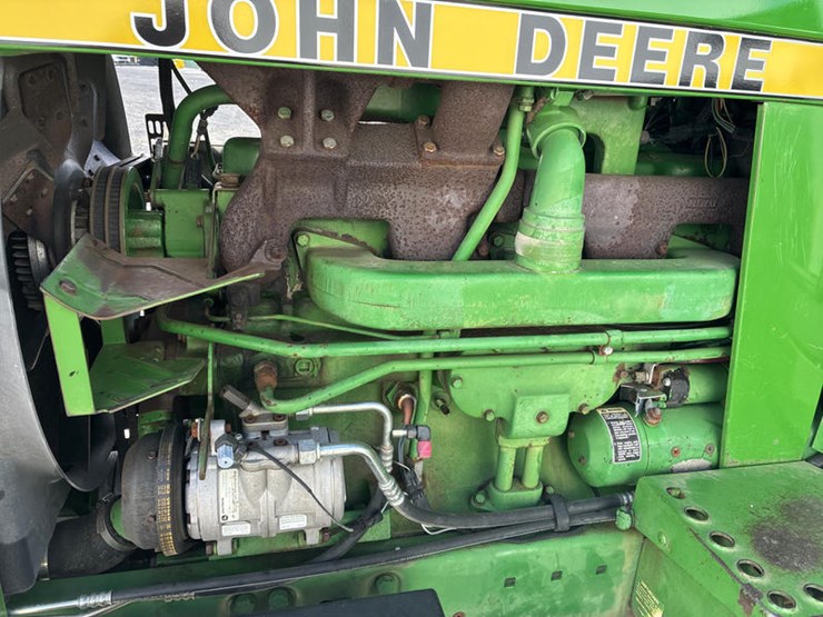 1984-john-deere-4450-image-32