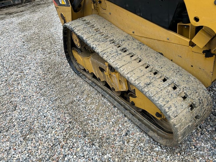 2019-caterpillar-259d-image-13