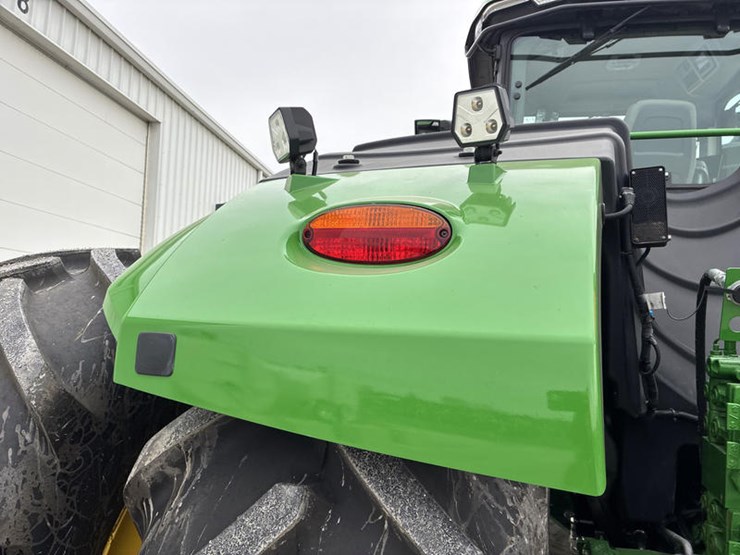 2025-john-deere-9r-590-image-30