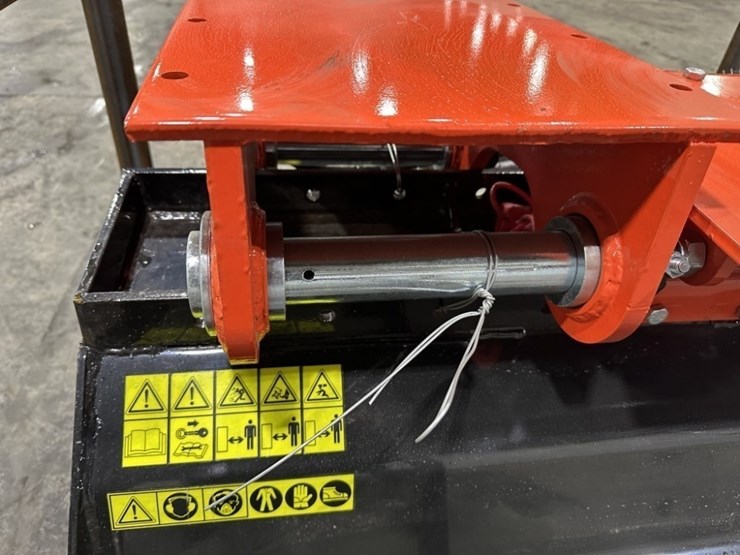 2026-caterpillar-307-image-6