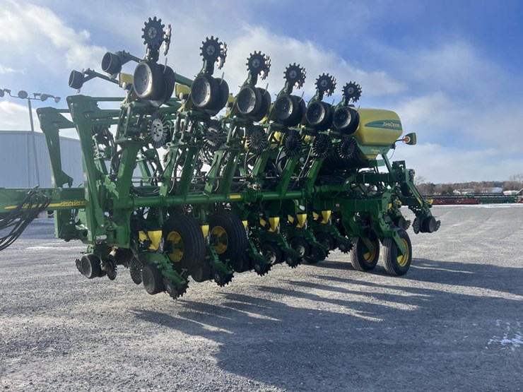 2004-john-deere-1790-image-5