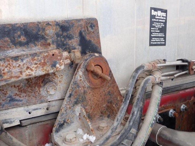 2011-peterbilt-365-image-65