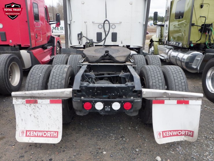 2023-kenworth-t680-image-15