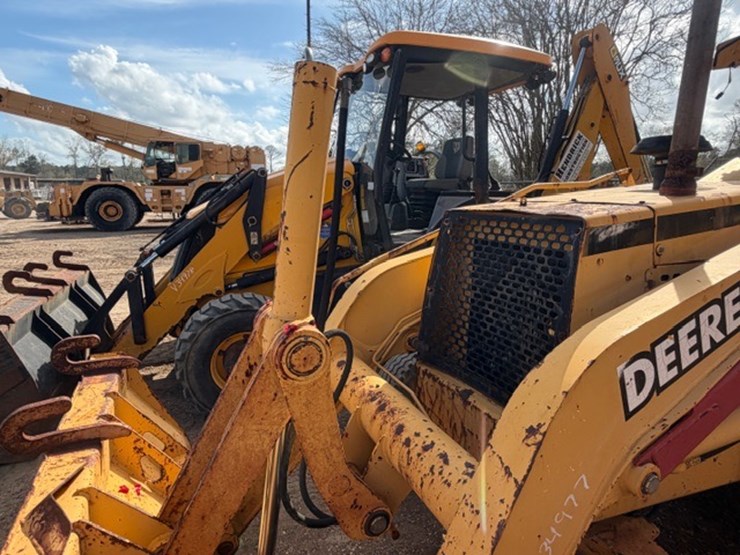 deere-210le-image-14