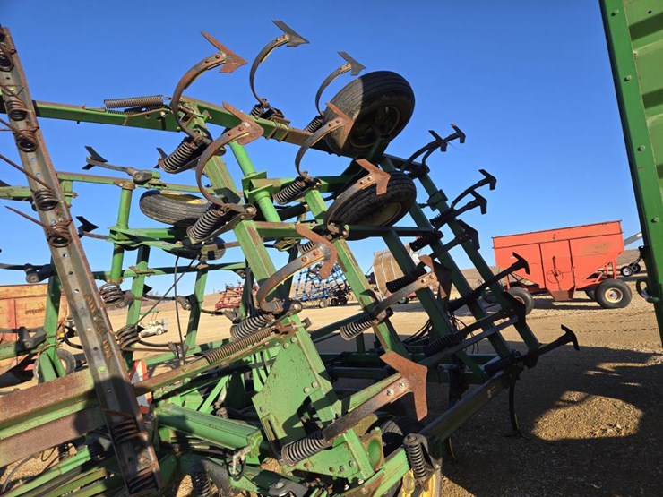 33-john-deere-33-image-9