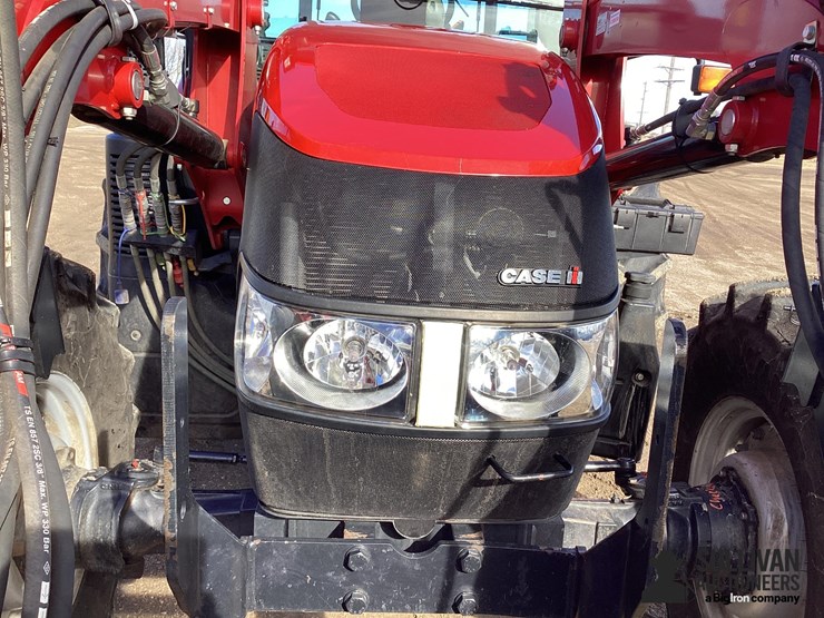 2021-case-ih-farmall-120c-image-16