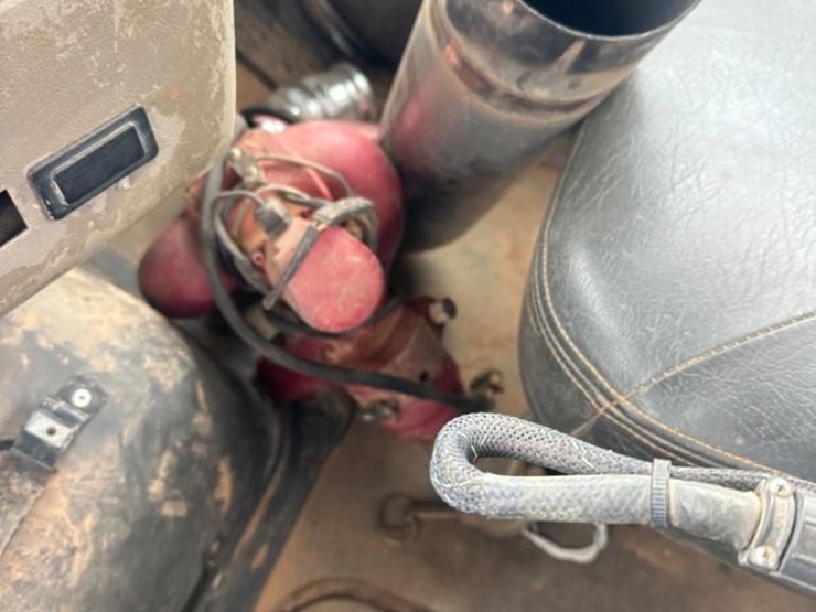 2007-sterling-l9000-4000-gallon-t/a-water-truck-image-38