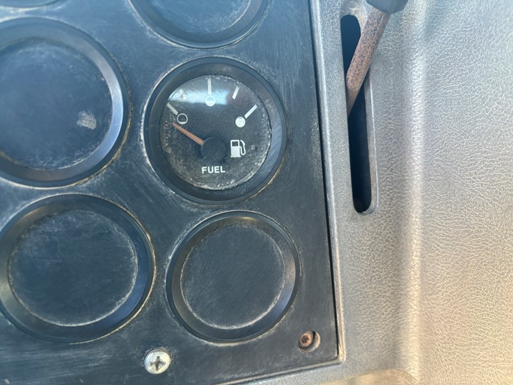 1993-mack-ch600-image-37