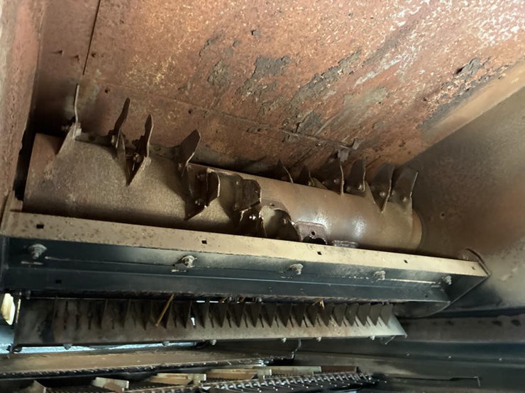 2010-case-ih-8120-image-69