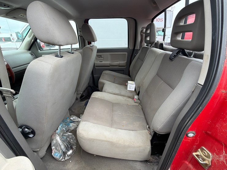 2005-dodge-dakota-slt-image-10