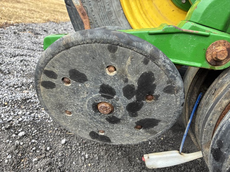 2019-john-deere-1775-image-31