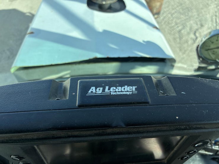 2010-willmar-745-image-69