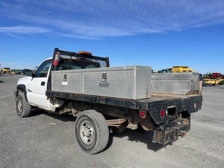 2007-chevrolet-2500hd-image-13