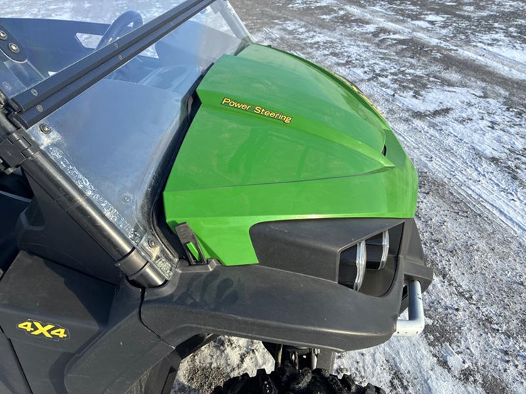 john-deere-gator-image-23