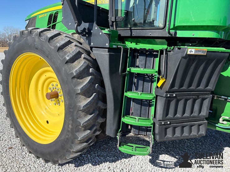 2014-john-deere-9410r-image-16