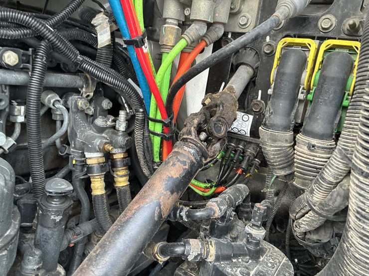 2016-kenworth-t680-image-40