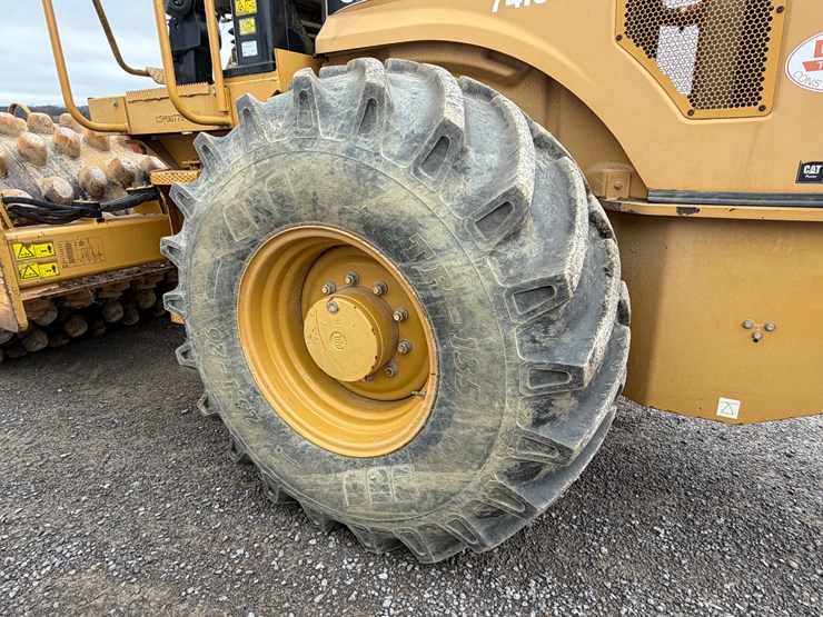 caterpillar-cp56-image-7