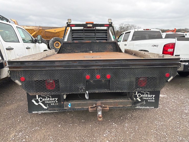 2011-chevrolet-3500-image-5