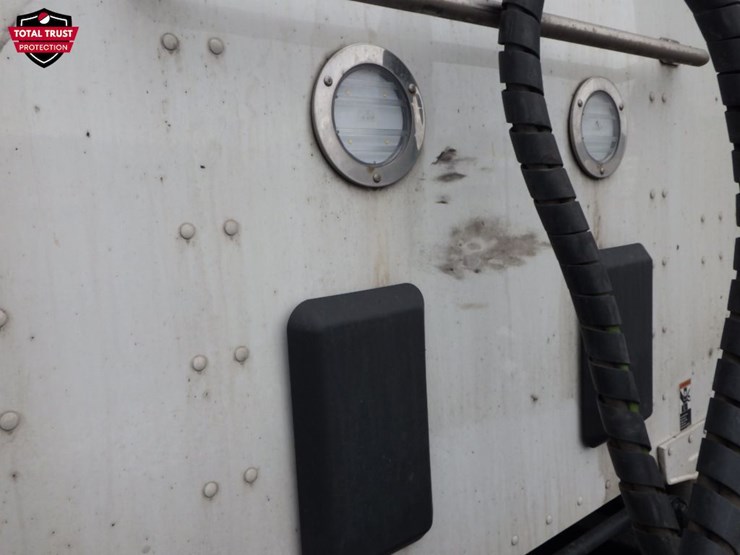 2023-kenworth-t680-image-22