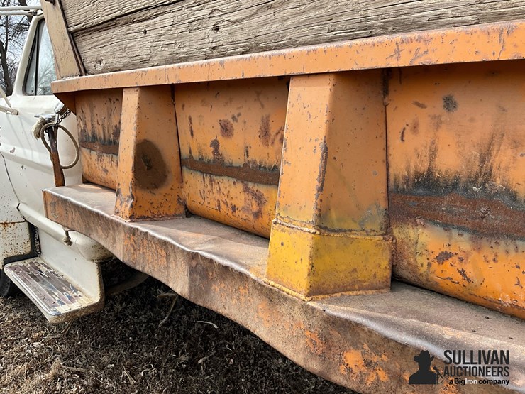 1972-ford-f600-image-13