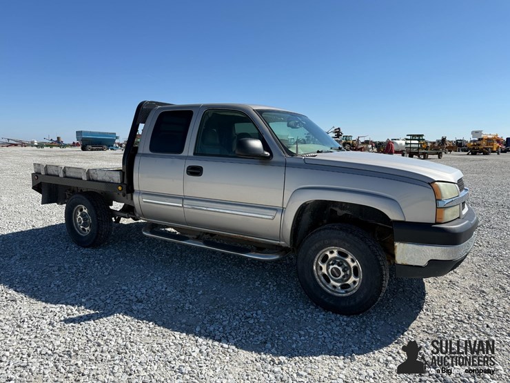 2004-chevrolet-2500hd-image-3