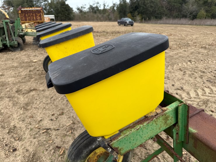 john-deere-7100-image-4