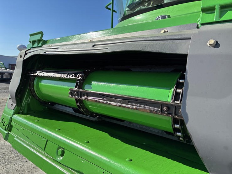 2013-john-deere-s670-image-24