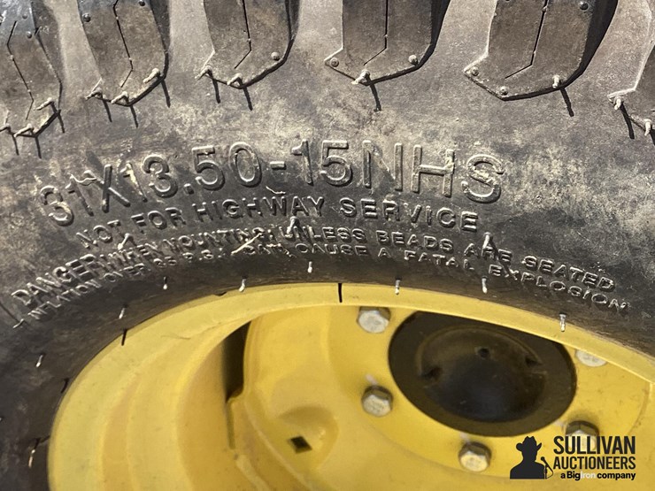 2012-john-deere-2320-image-19