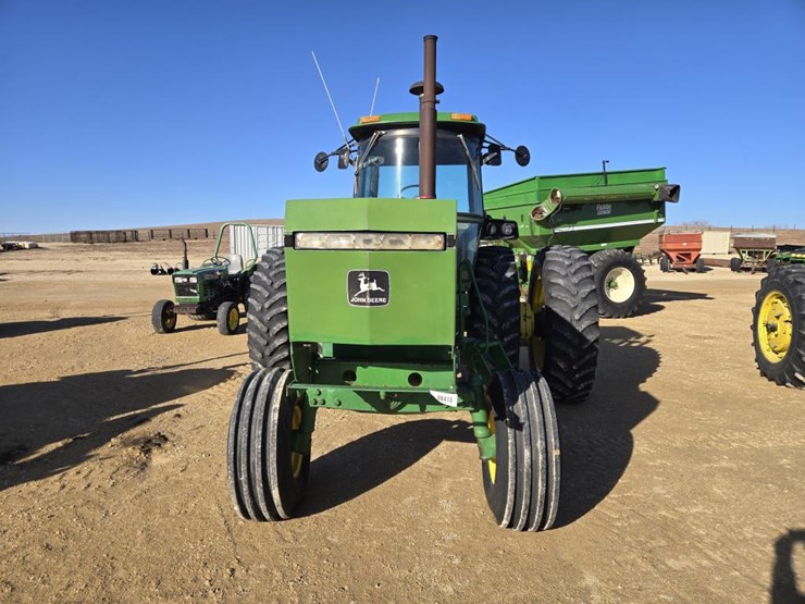 john-deere-4640-image-2