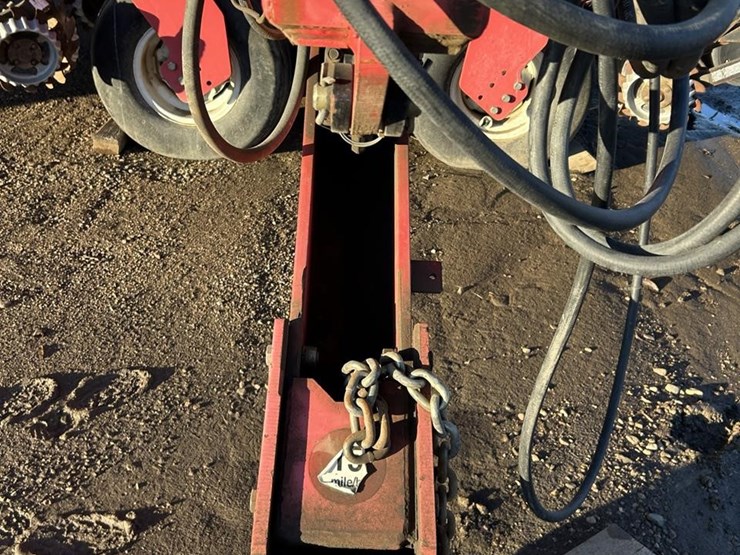 2009-white-8516-image-18