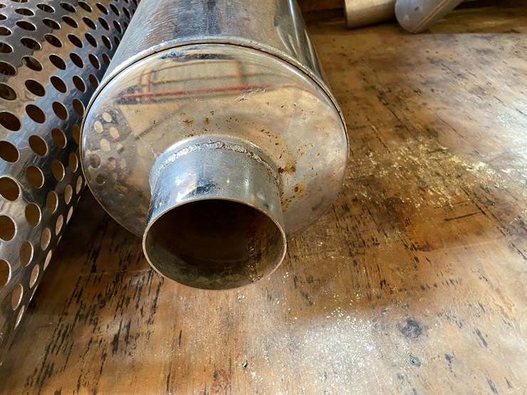 #8041-•-(2)-exhaust-pipes-and-(2)-heat-shields-image-4