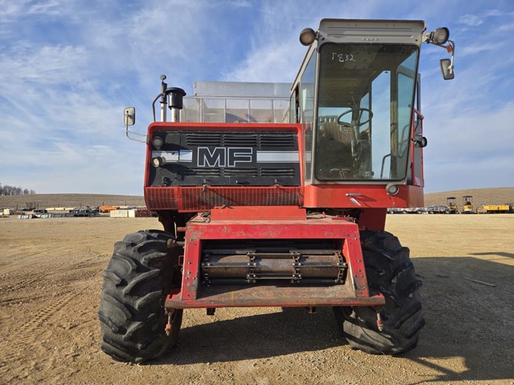 massey-ferguson-850-image-2