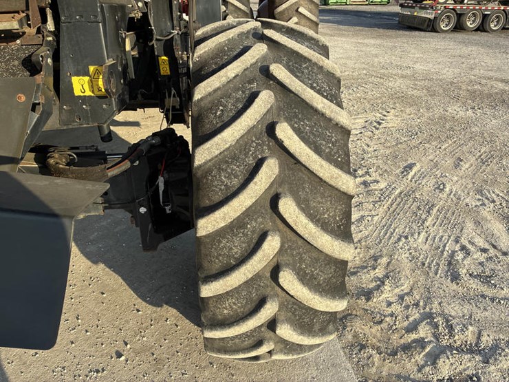 2010-case-ih-8120-image-50