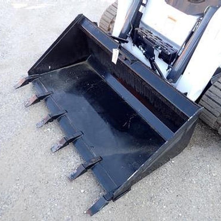 Wildcat 60" Skid Steer Tooth Bucket